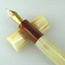 Scriptorium Chronicler with Matching Pen Rest