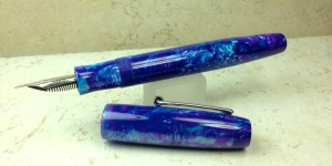 Balladeer in Lava Lamp 23 - Snapdragon Alumilite (Medium)