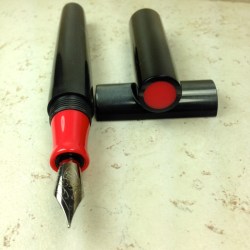 800_idyll_midnight-pearl_red-rose_large02