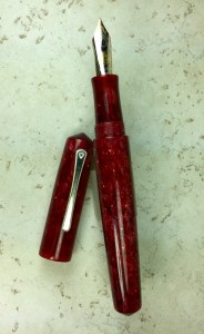 Idyll in Conway Stewart Red Stardust - Large