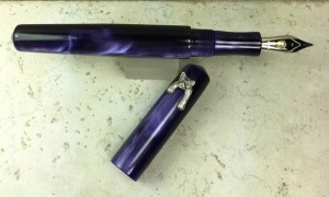 Idyll in Madreperlato Viola - Small