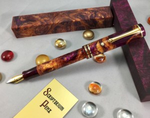 Aeterna in Atlantean Gold Lava Lamp 77 - Small