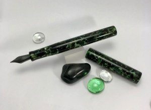 Aeterna in Conway Stewart Classic Green - Small