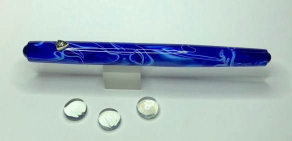 Extended Illuminaire in Conway Stewart White Whirl with Star Sapphire Cabochons - Small