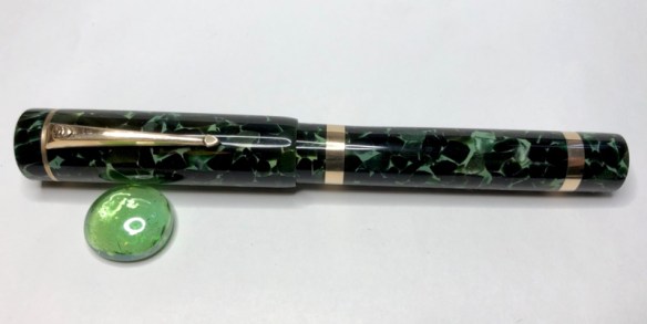 Custom Marlborough Style in Conway Stewart Classic Green - Large