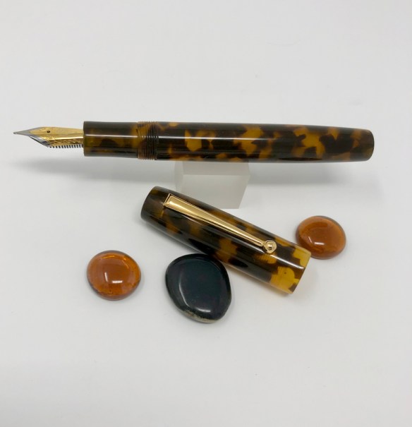 Balladeer in Omas Scuro Tartaruga (Dark Tortosieshell)