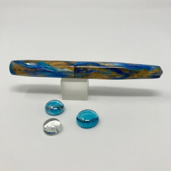 Idyll in Blue Macaw Diamond Cast - Medium