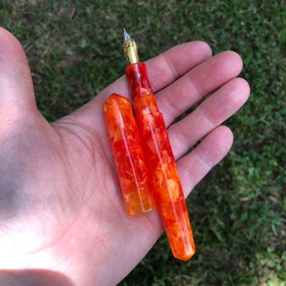 Idyll in Mars Magma acrylic - Medium