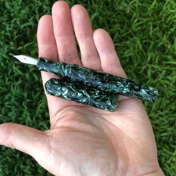 Idyll in Original Parker Green Marble - Medium