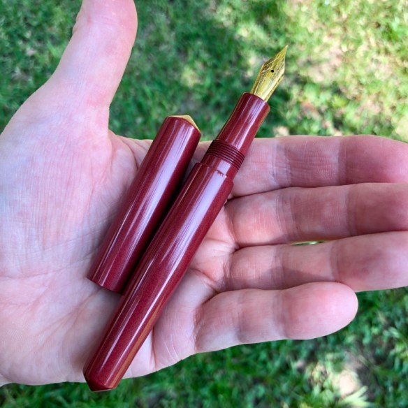 Idyll in Japanese Red Ebonite - Small