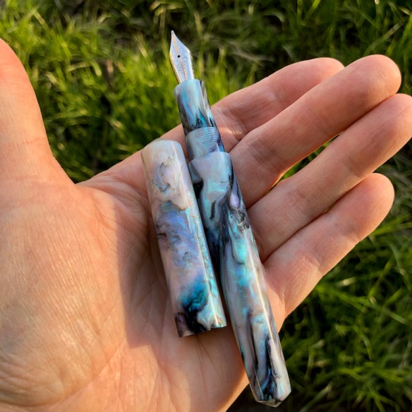 Idyll in Brooks Black Abalone - Small