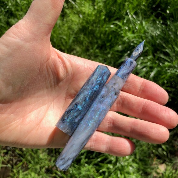 Idyll in Brooks Black Abalone - Small