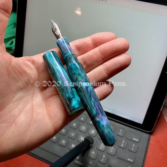 Idyll in Dupras Dark Teal Abalone - Small