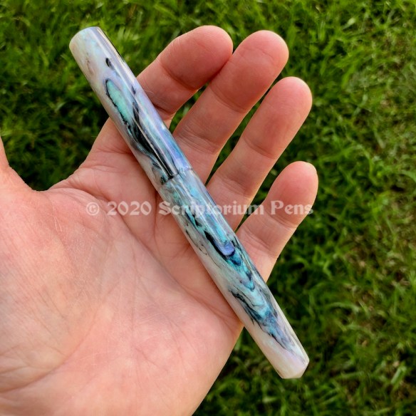 Idyll in Brooks White Abalone - Small