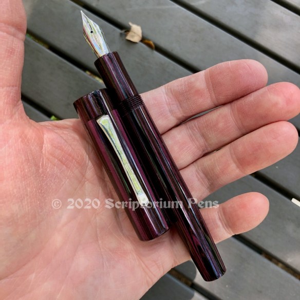 Epic in NYH Purple 8-Swirl Ebonite - Small