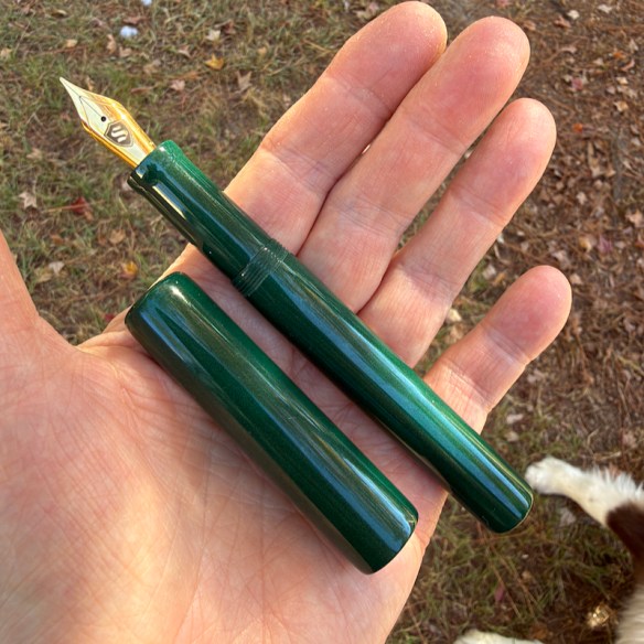 Aeterna in British Racing Green Ebonite with Extended 28mm Grip - Medium